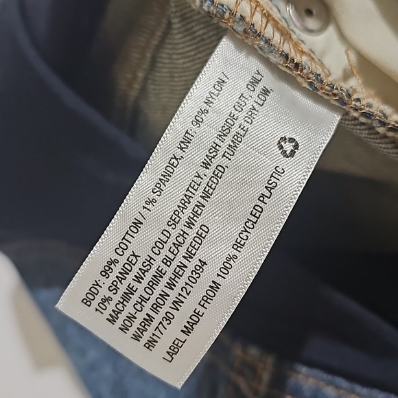 Isabel Maternity Crossover Panel Jean Shorts Size 2/26 NWT - Picture 6 of 9